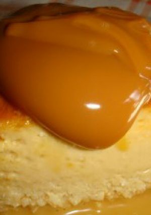 Una foto de Flan al microondas fácil, rico y rápido... 