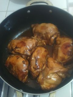 Una foto de Pollo en salsa de caramelo