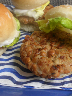 Una foto de Hamburguesas veganas de lentejas!