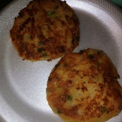 A picture of Cheddar Scallion Potato Cakes.