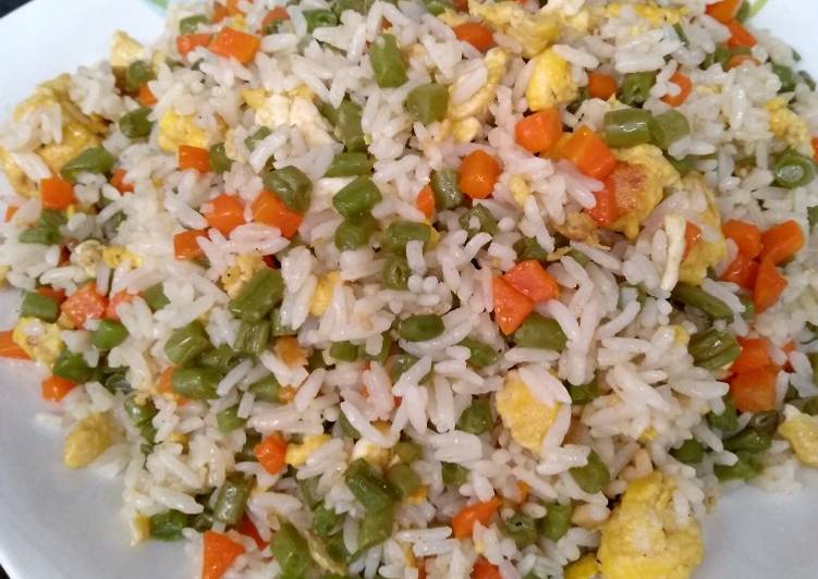 Cara Gampang Menyiapkan Nasi goreng sayuran Anti Gagal