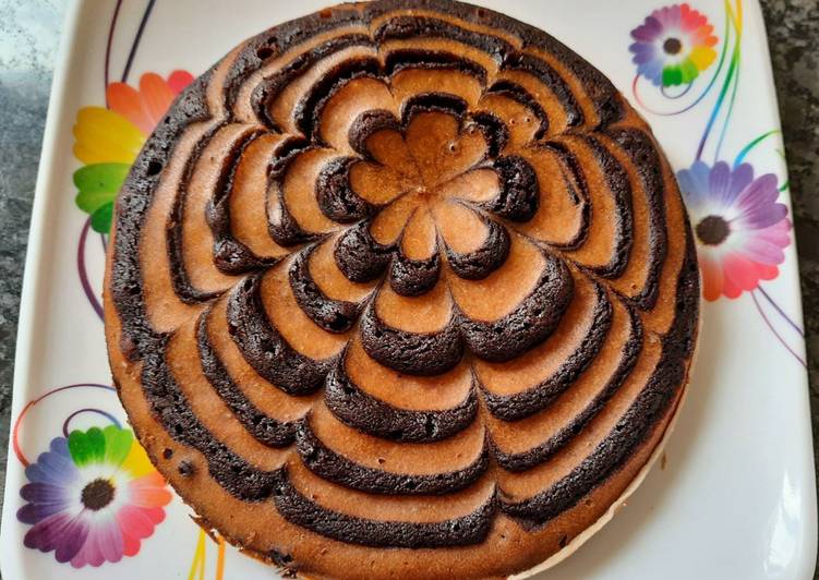 How to Prepare Super Quick Homemade Biscuit Marble cake/ Eggless Marble cake without oven🎂