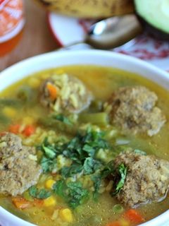 Una foto de Caldo de Albóndigas
