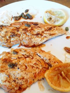 A picture of Chicken Piccata.