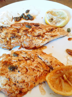 A picture of Chicken Piccata.
