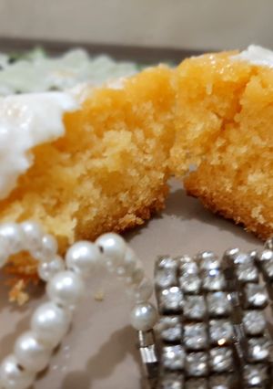 A picture of Plain cake.