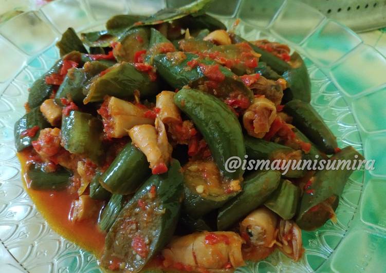 Tumis baby cumi terong ijo