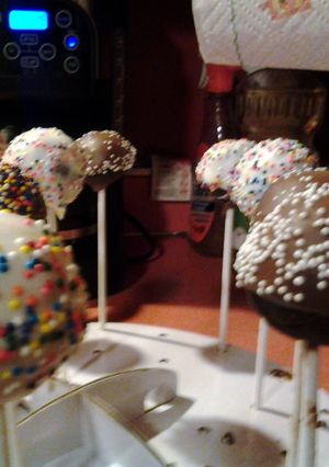 A picture of Pattys Cake Pops.