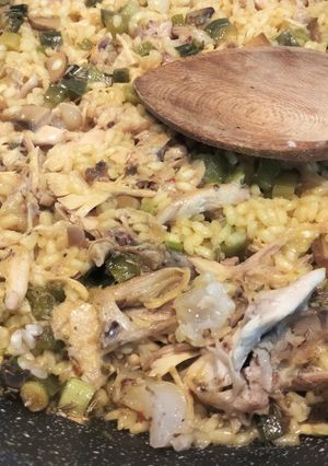 Una foto de Arroz de menudillos de pollo