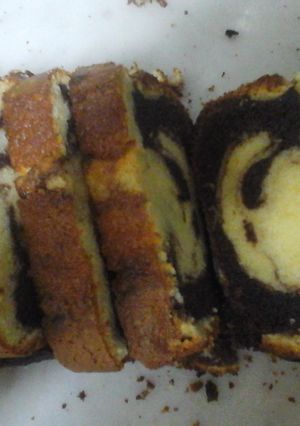 Una foto de Bizcochuelo marmolado con cacao