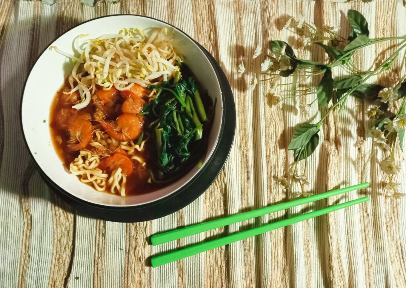 Mie Kangkung Udang