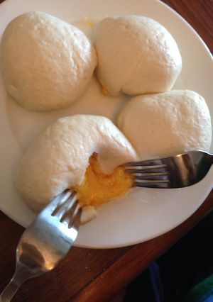 Hình của món Bánh bao thần thánh.