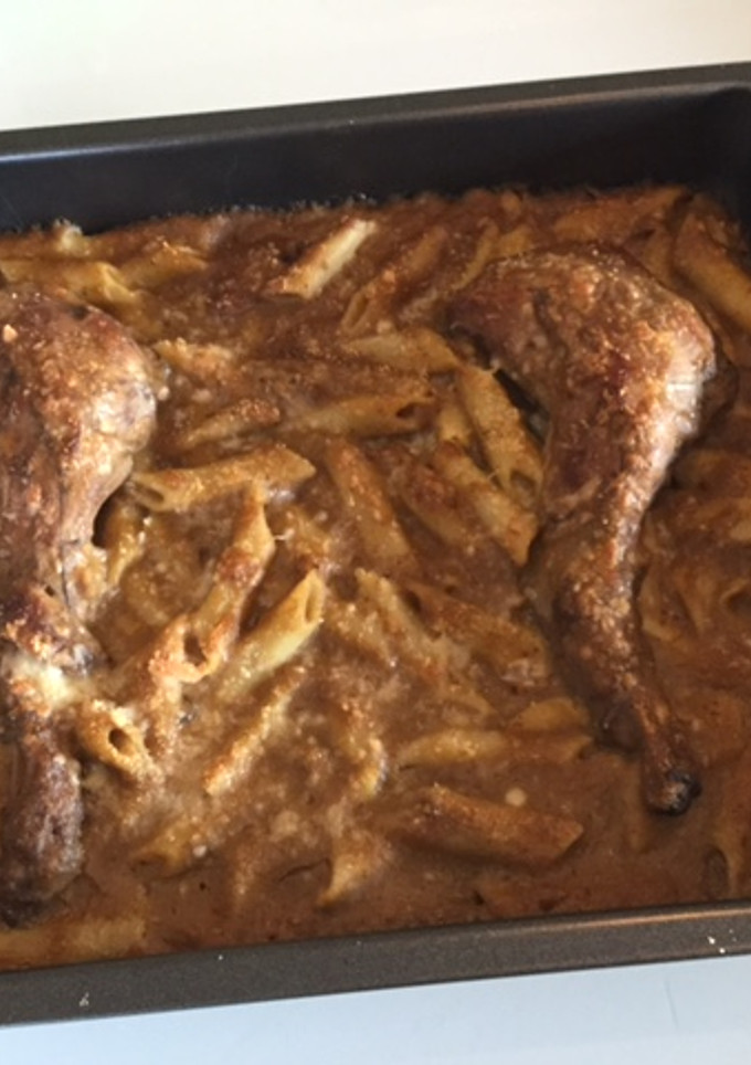 Una foto de Macarrones con puré de lentejas