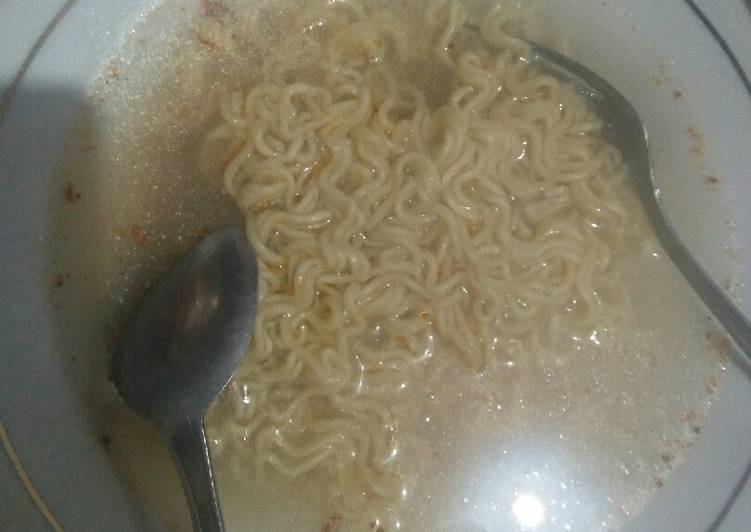 Mie rebus tabur bon cabe level 10