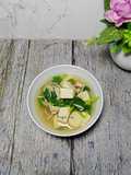 Sayur bening bayam tahu putih