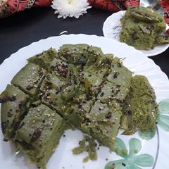 A picture of Green dhokla.