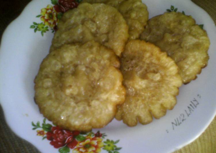 Kue Cucur (kucur) Gula Jawa