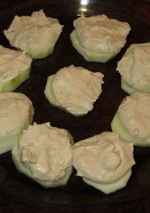 Una foto de Canapés de pepino