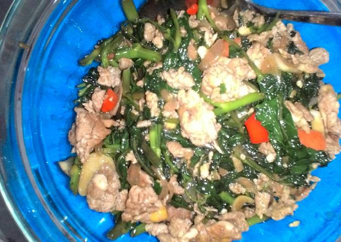 Resep Tumis Kangkung Orak Arik Telur oleh Ridha Ayu Binadari - Cookpad