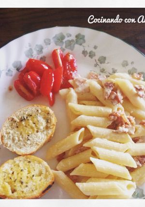 Una foto de Pasta de ajo con tocino