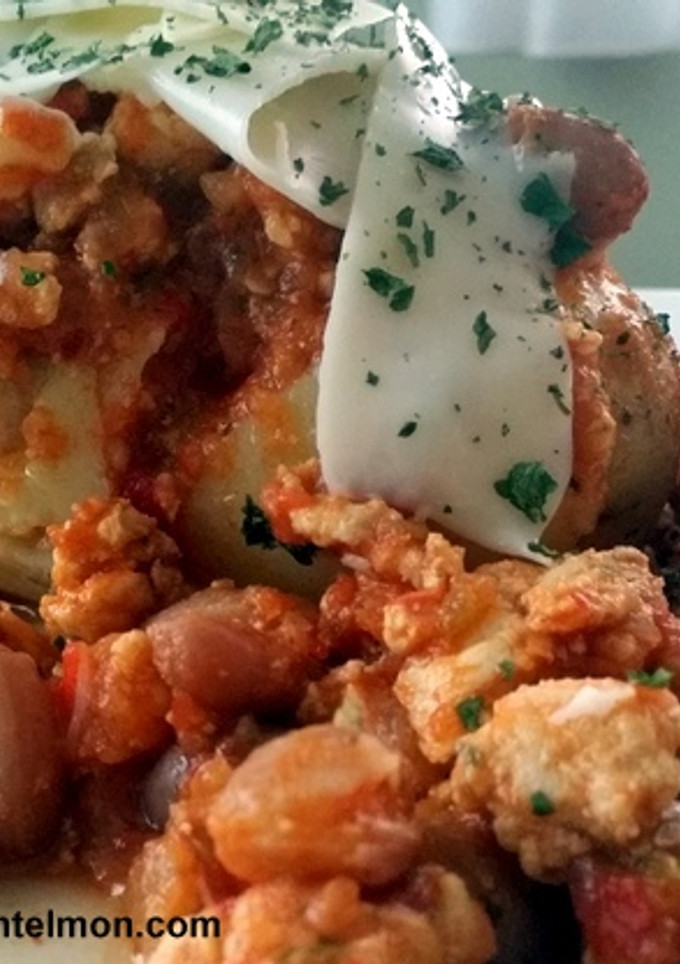 Una foto de Chili de pollo con judías de color