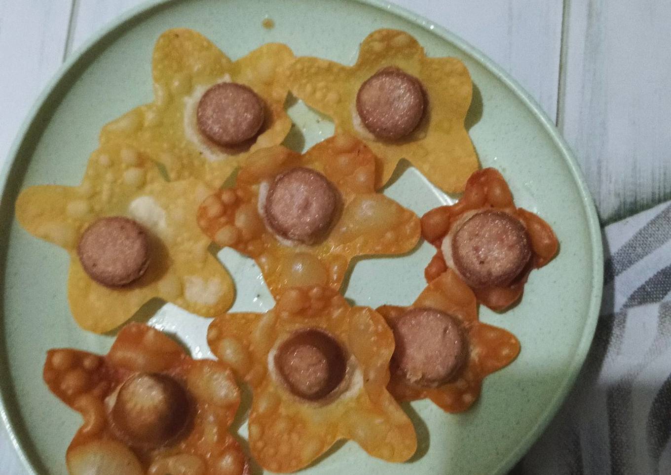 Bagaimana Menyiapkan Pangsit Goreng Bunga, Lezat Sekali