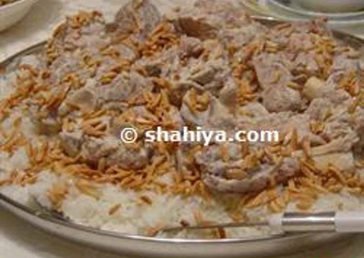 طريقة عمل فتة بالدجاج