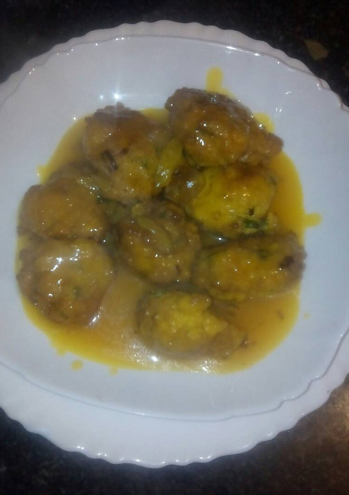 Una foto de bollos de pan gisado 