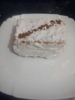 Una foto de Milhoja de hojaldre de merengue