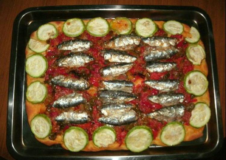 Coca de sardina a mi estilo