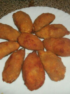 Una foto de Conchas de mejillones rellenas de atún y palito de cangrejos 