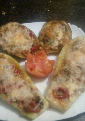Una foto de Berenjenas y calabacines rellenos a mi manera 