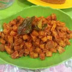 A picture of Sambal goreng kentang ati ampela.