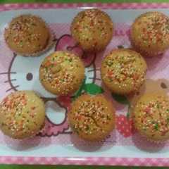 A picture of Simple Butter Cupcakes.
