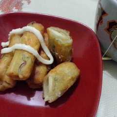 A picture of Roti goreng gurih .
