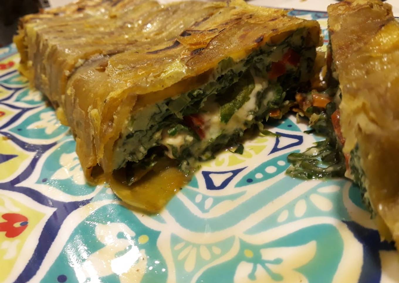 Budín de acelga, morrón y queso con cubierta de batatas