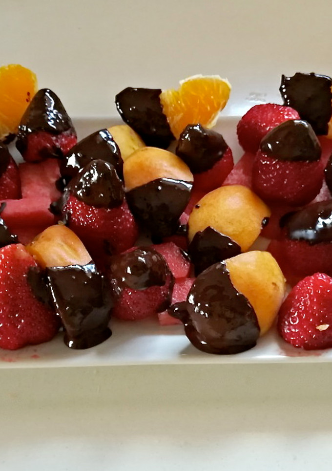 Una foto de Fondue de fruta y chocolate