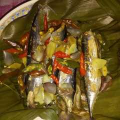 A picture of Ayeman pindang(kukus ikan Cue).