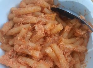 Hình của món Nui xào trứng.