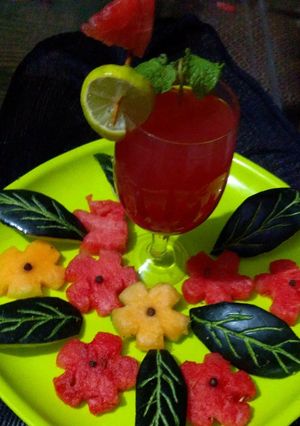 A picture of Water melon juice.