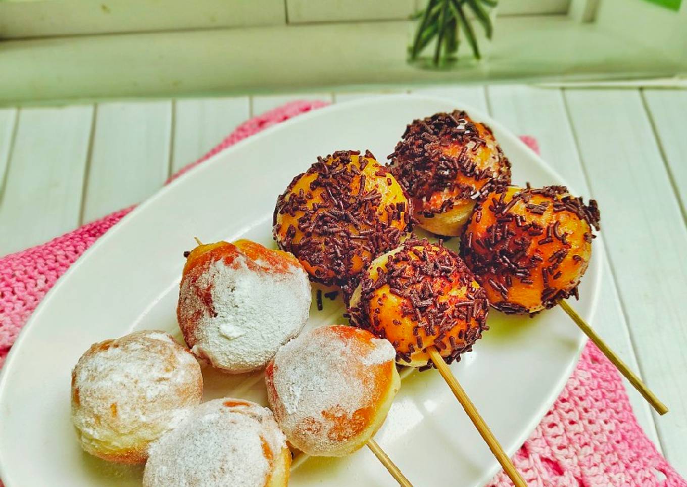 Sate donat