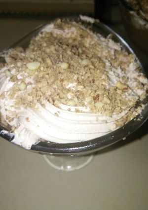 صورة لوصفة تحلية باردة بالموز والخوخ