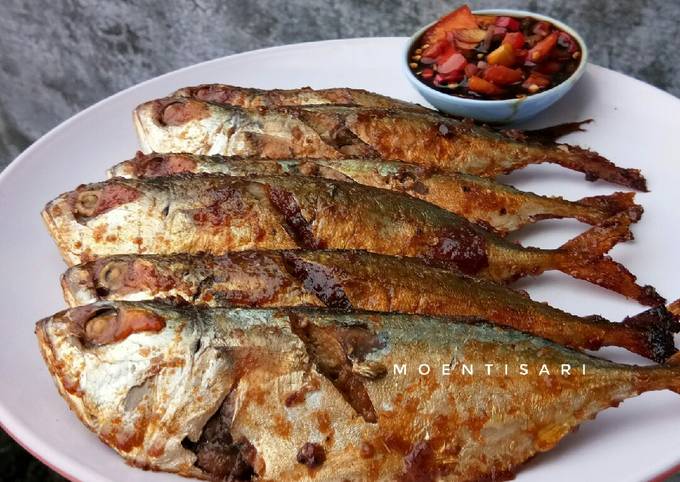 Ikan kembung bakar sambal kecap