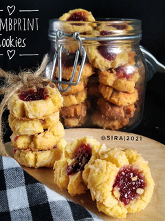 Foto resep Thumbprint Cookies