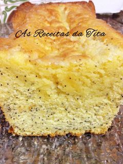 Foto de Bolo de Limão com Sementes de Papoila