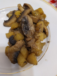 Pirított gombás krumpli recept fotója
