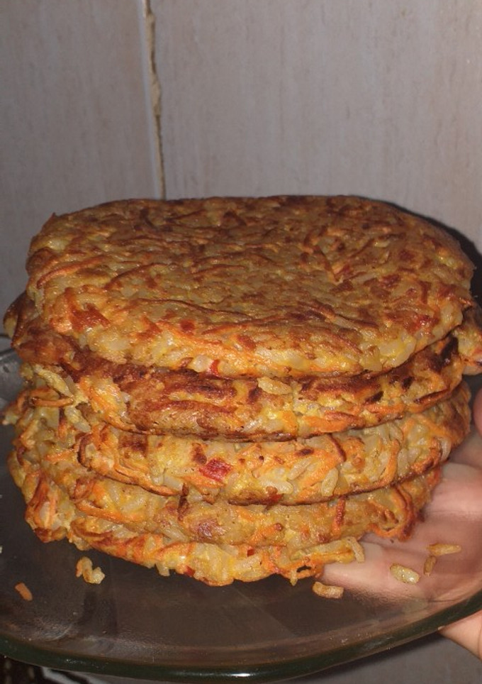 Una foto de TORTILLA de arroz y zanahoria! [Veggie🌱]