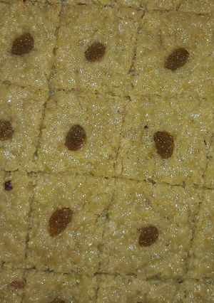 लौकी की बर्फी (Lauki ki burfi recipe in hindi) रेसिपी मुख्य फोटो