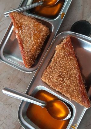 A picture of Bread pakoda.
