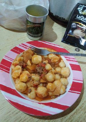 Una foto de Ñoquis de papas caseros con salsa